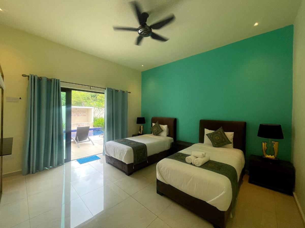 Charis Pool Villa 1 - 3 Bedroom With Private Pool Bentong Exterior foto